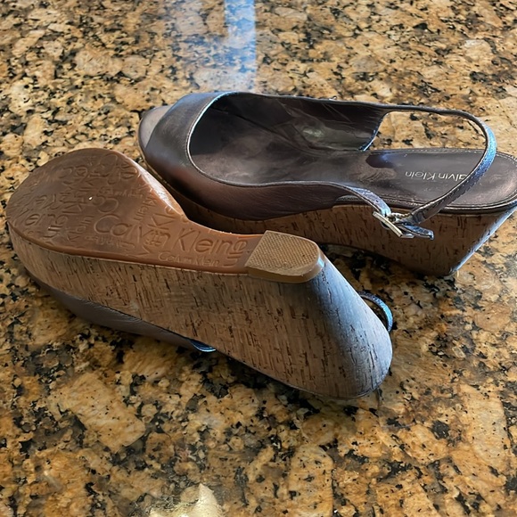 Calvin Klein cork wedge pewter size 10 - Picture 4 of 5